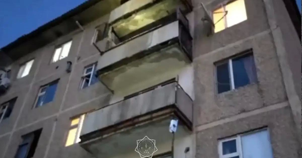Шымкетте 52 жастағы әйел бесінші қабаттан секірмек болды