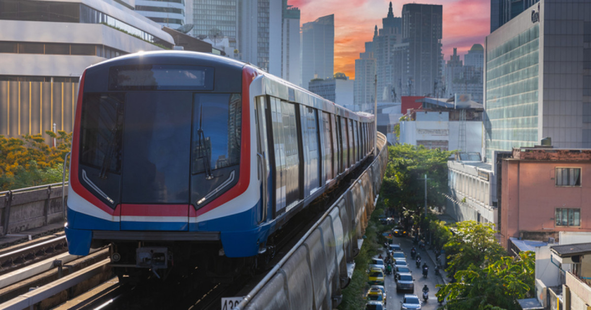 LRT пойызы операторларын оқытуға құжат қабылдау басталды