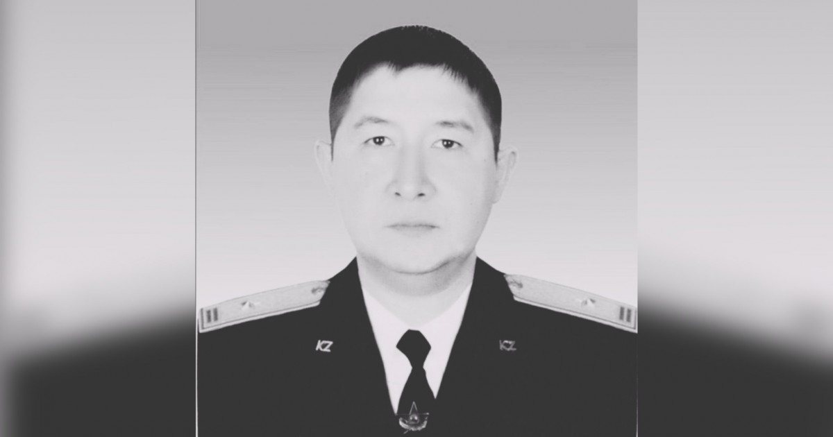 Тікұшақ апаты кезінде қаза тапқан офицердің есімі белгілі болды