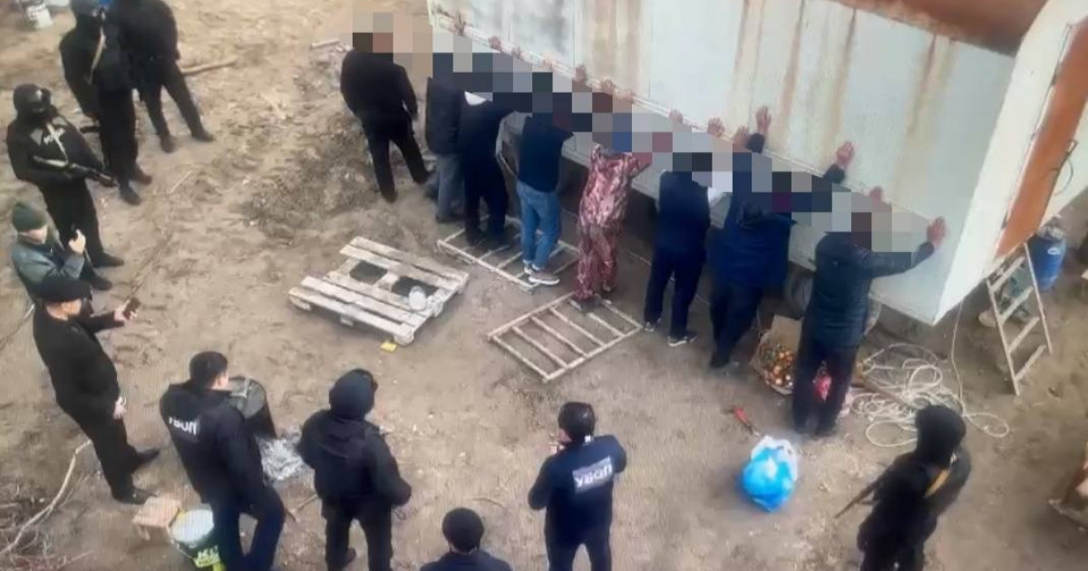 Жер қойнауын заңсыз пайдаланған топ ұсталды (ВИДЕО)