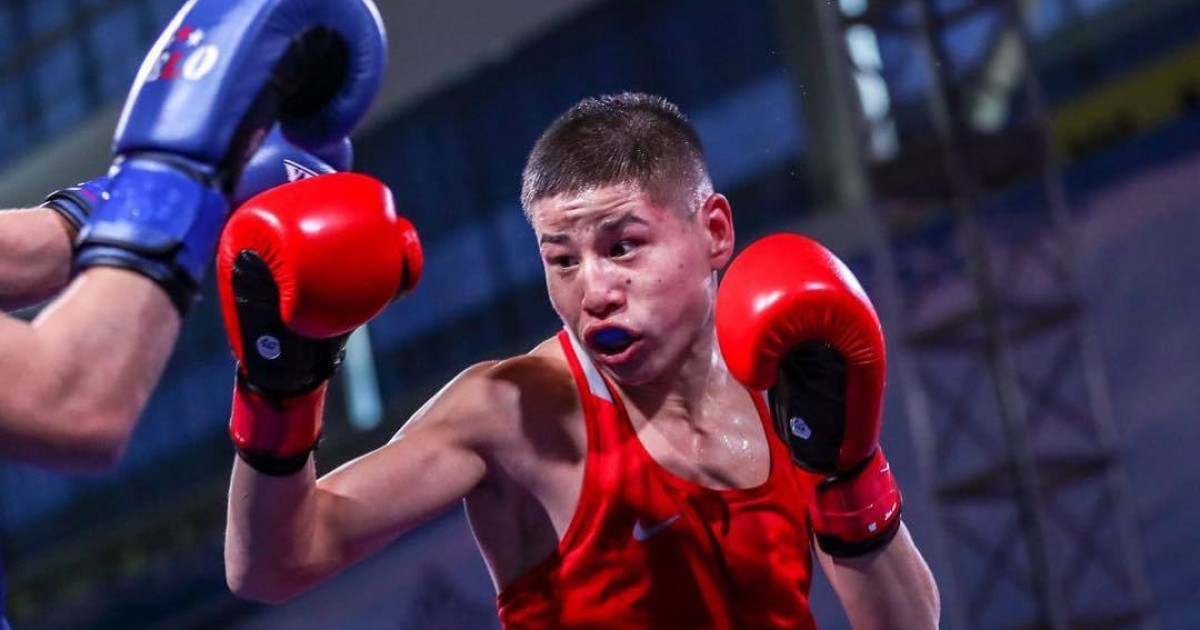 Қазақстандық боксшы қарсыласын нокаутпен жеңіп, Азия чемпионатының ширек финалына өтті