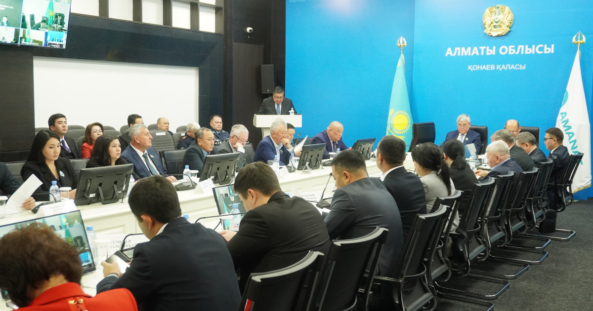 «AMANAT»: Депутаттар Алматы облысының тұрғындарын алаңдатқан мәселелерді ортаға салды