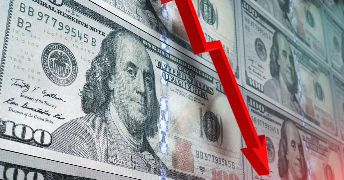 Доллар бағамы 10 теңгеге түсті