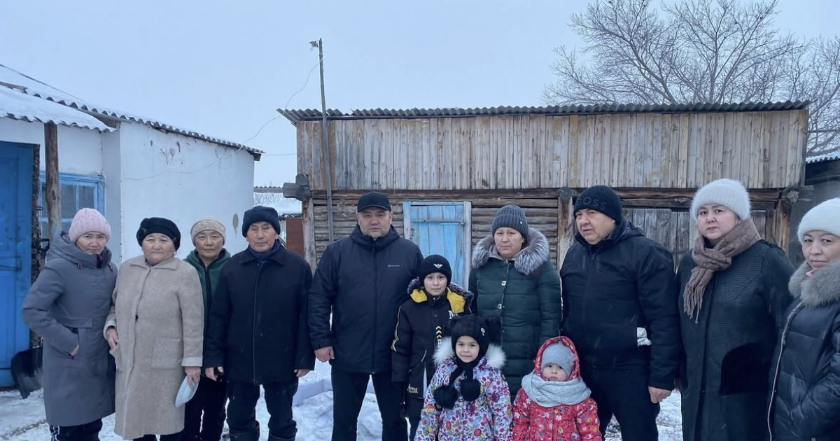 Павлодар облысының әкімі 24 отбасыға жаңа пәтерлердің кілтін табыстады