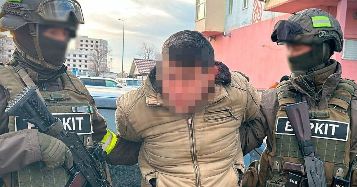 Маңғыстауда 600 метадон таблеткасы мен 300 грамм апиын тәркіленді