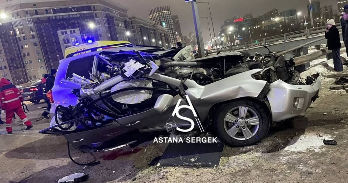 Астанадағы көпірде жол апаты болып, бір адам қаза тапты