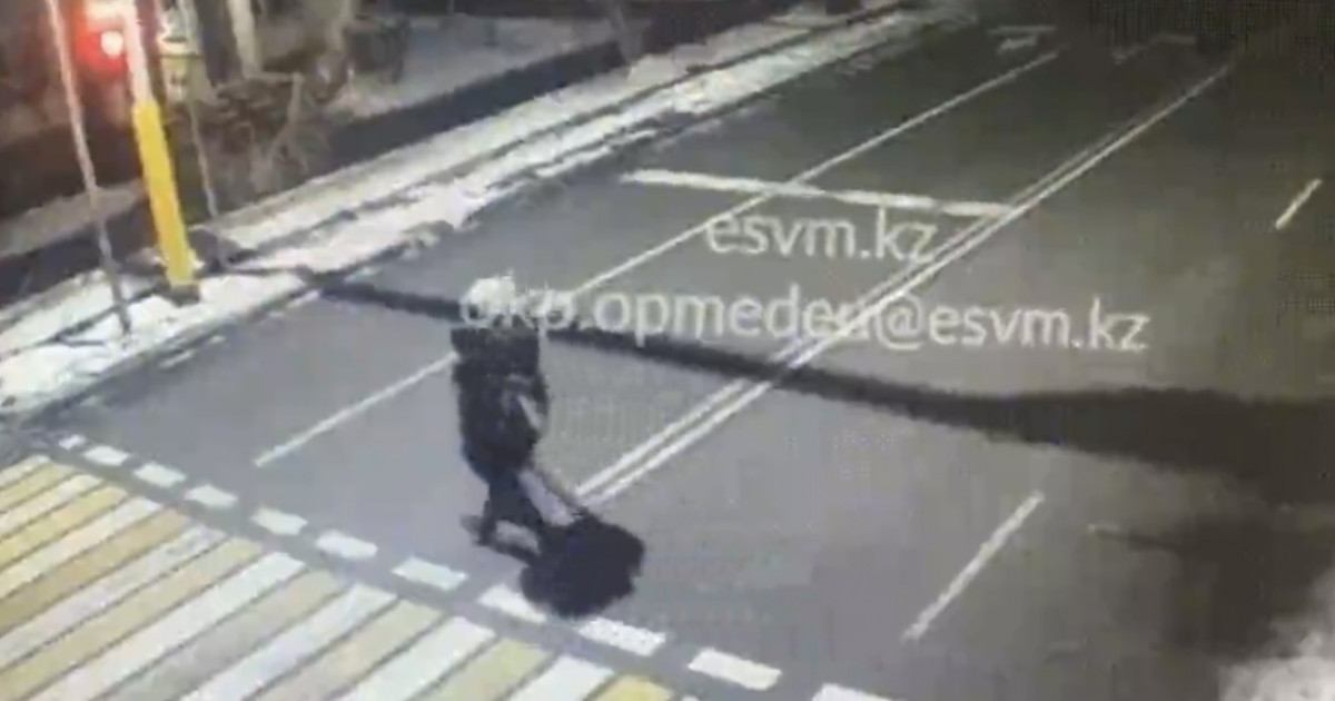 Алматыда ер адам мектепке бара жатқан жасөспірімге шабуыл жасаған