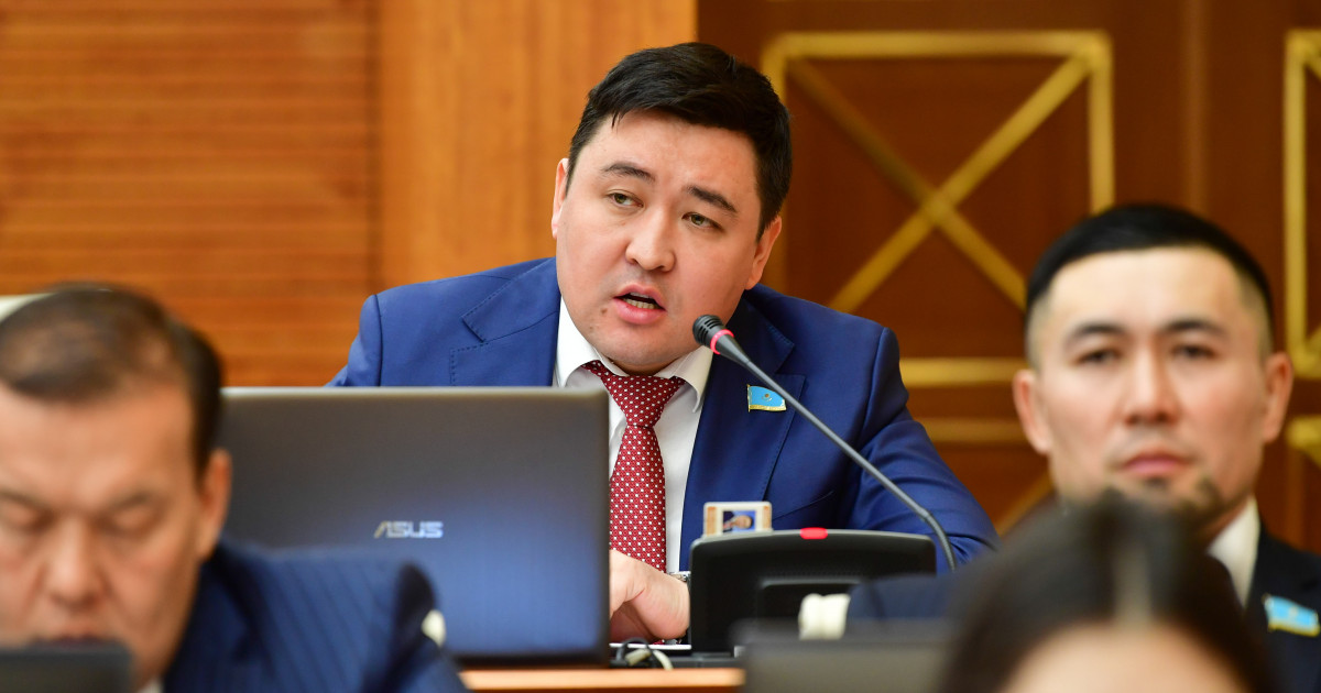 Көлікті 5 минуттан артық қыздыруға тыйым салатын министрлік шешімін дереу өзгерту керек – Нартай Сәрсенғалиев