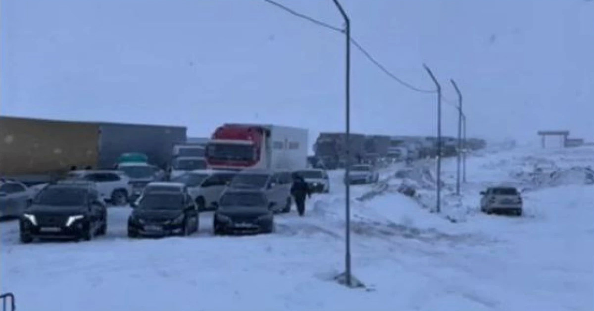 Абай облысында 200 көлік жолда тұрып қалды