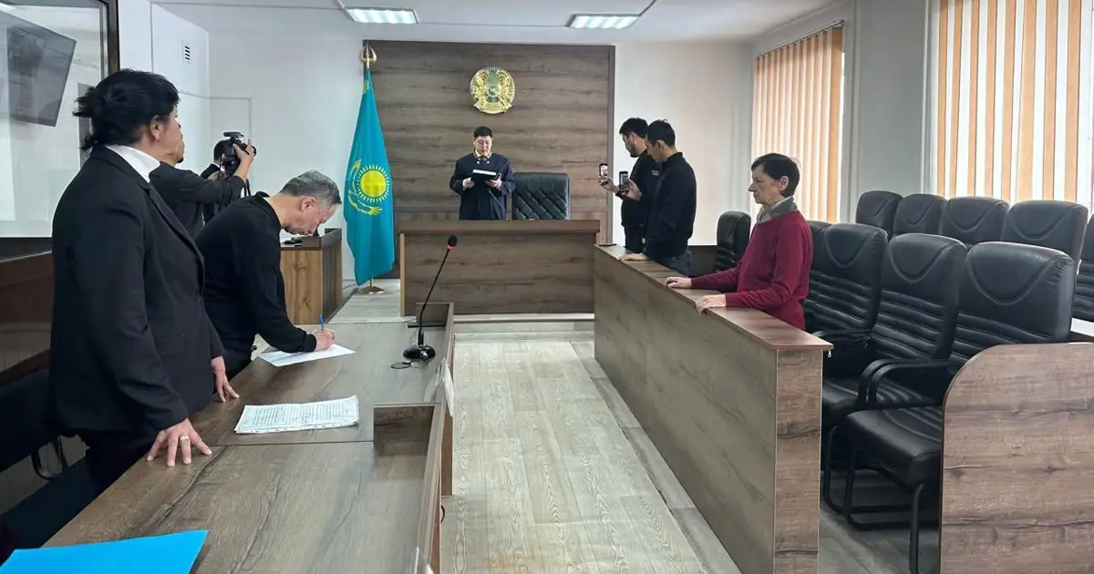 Жетісуда 14 жастағы қызын өлтірген ерлі-зайыптыға үкім шықты