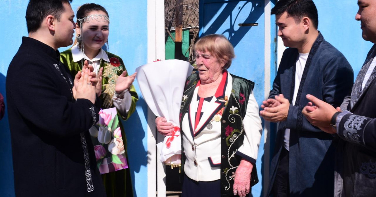 «Жастар Рухының» 300-ден астам еріктісі ардагерлерге құрмет көрсетті