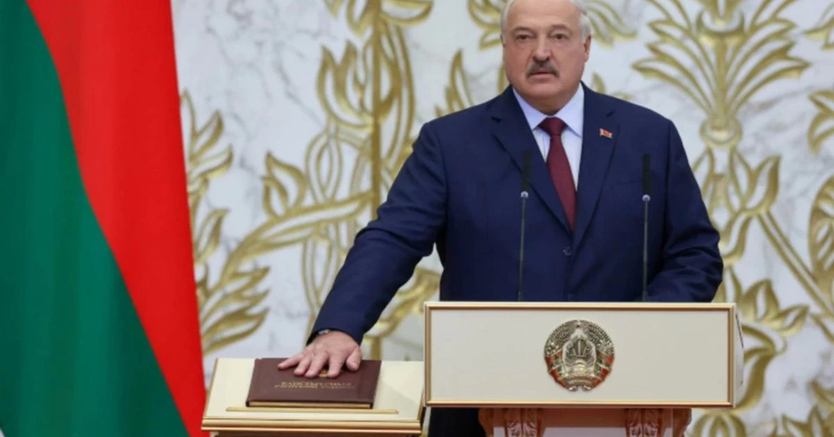 Лукашенко жетінші рет Беларусь президенті ретінде қызметіне кірісті