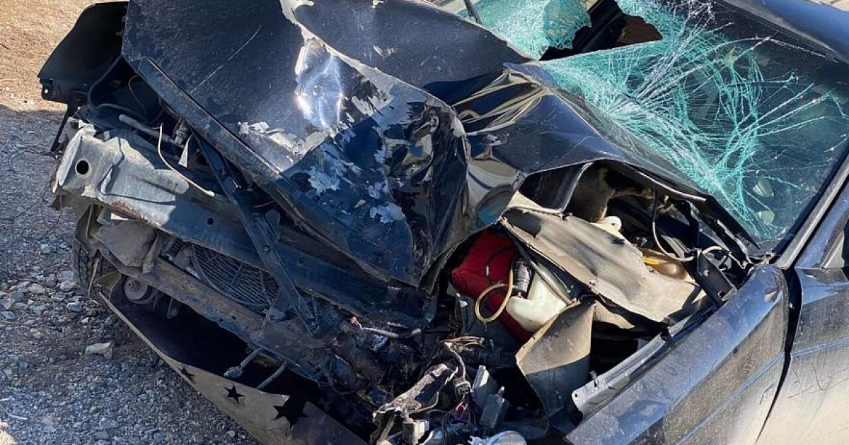 Павлодарда көлік тізгіндеген жасөспірім жол апатына түсті