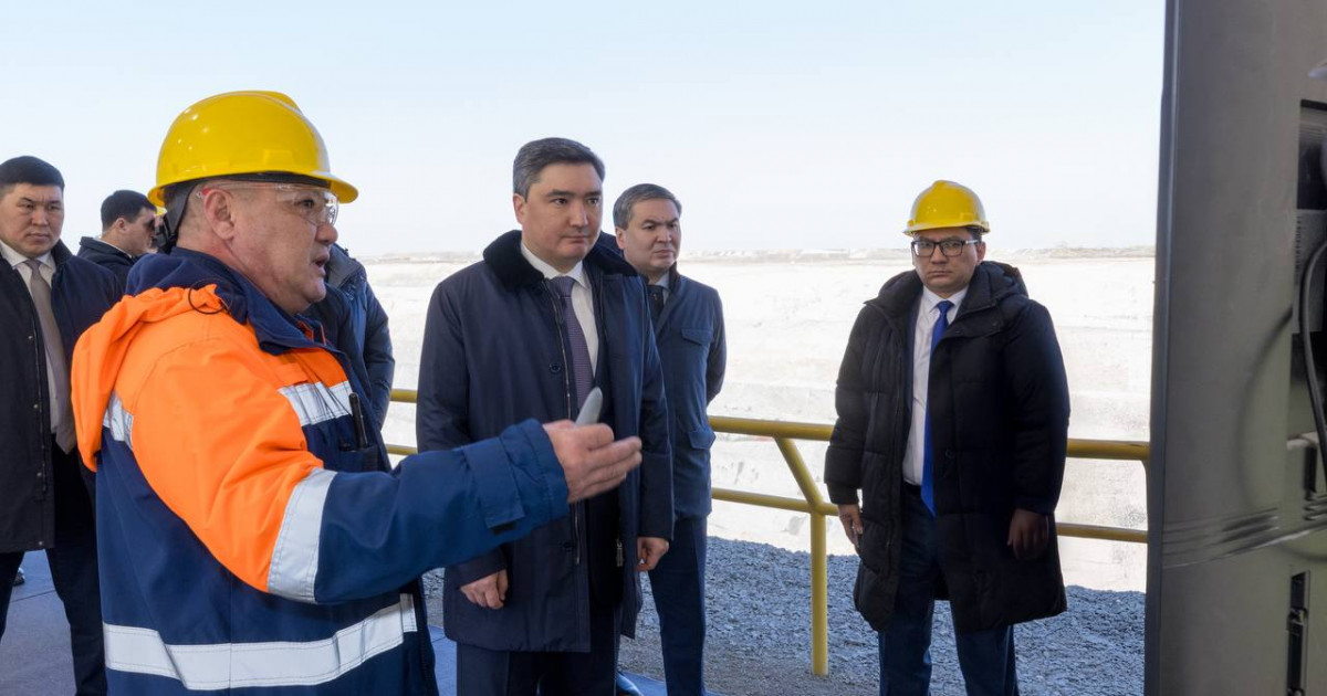 Олжас Бектенов Павлодар облысының өндіріс орындарын аралады