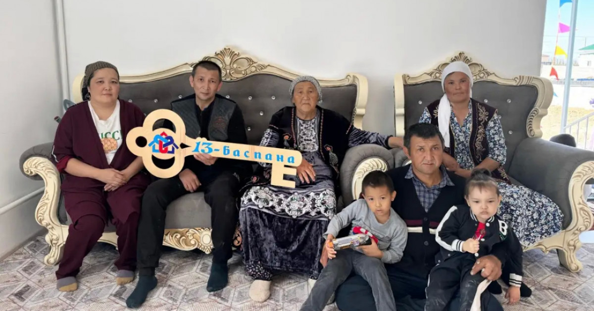 Жаңақорған ауданының жастары мұқтаж отбасыға үй салып берді