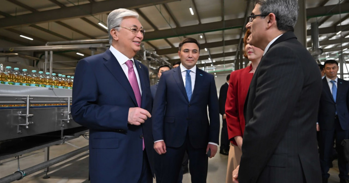 Президент жаңадан ашылған Coca-Cola Içecek Kazakhstan зауытына барды