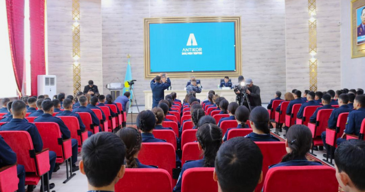 Ақтөбеде құқық қорғау органдарының қызметкерлері арасында сыбайлас жемқорлыққа қарсы мәдениетті нығайту мәселесі талқыланды