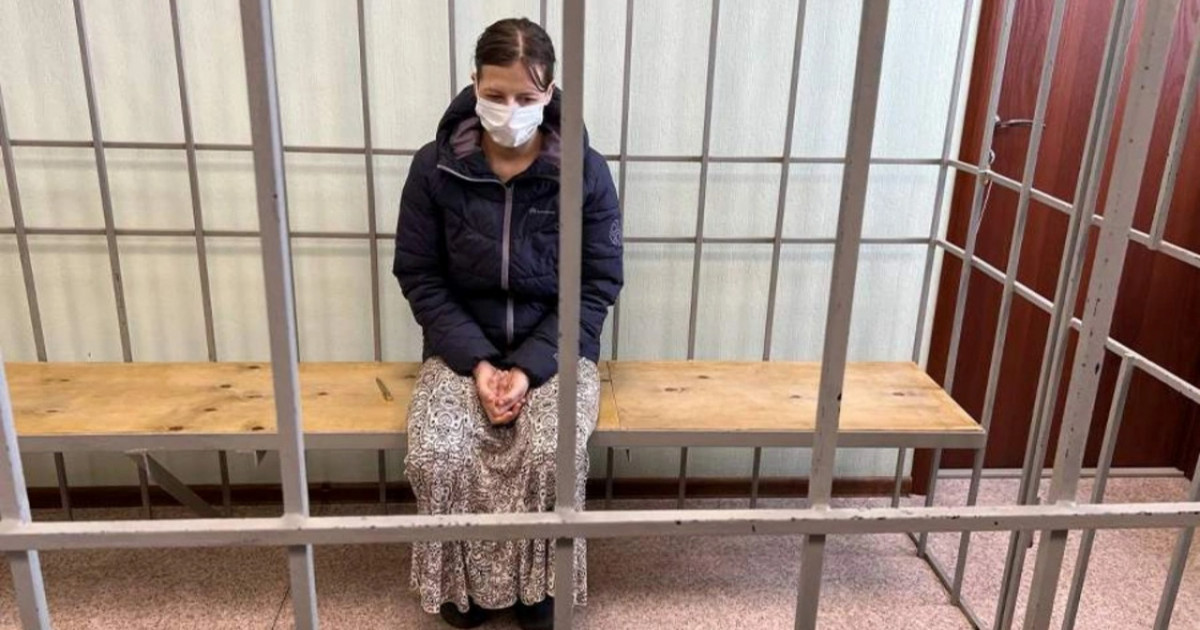 Жеті айлық сәбиінің басын балтамен шауып тастаған әйел кінәсін мойындады