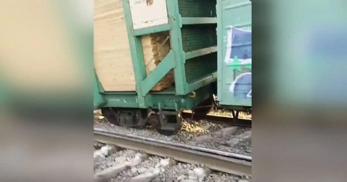 Жамбыл облысында жүк вагондары жолдан шығып кетті