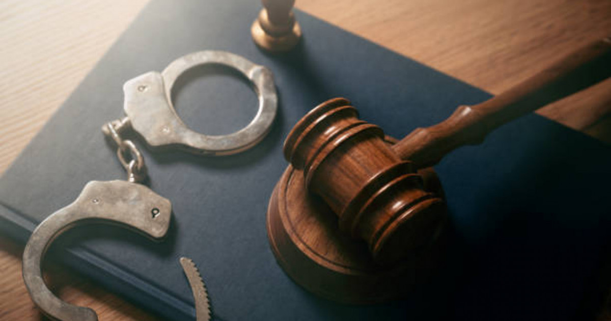 Ұзынкөлде бір топ адам бөтен адамның үйіне түн ортасында басып кірген