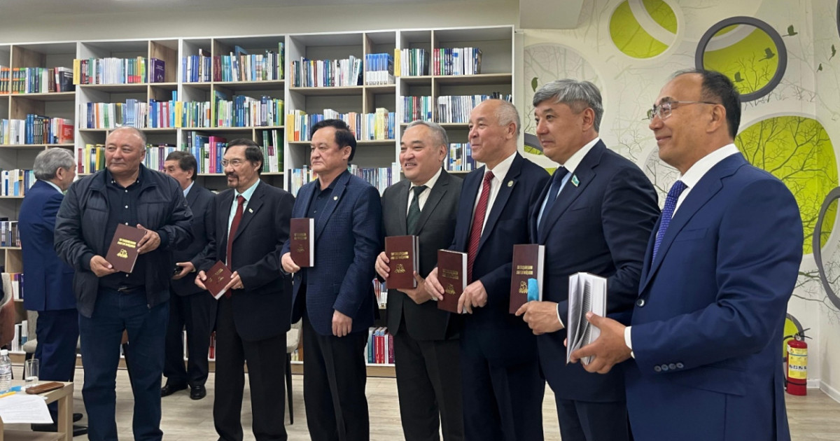 Майдан хаттары сексен жылдан соң жарияға шықты