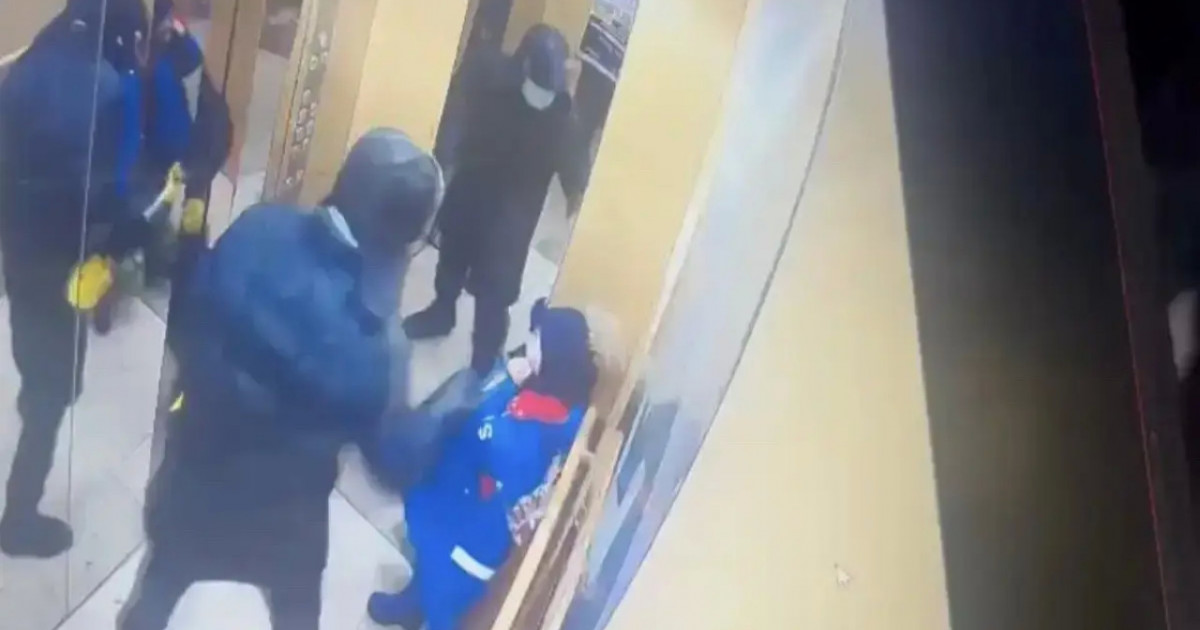 Лифтіде бес жастағы баланы пышақтап тастаған жасөспірімге сот үкімі шықты