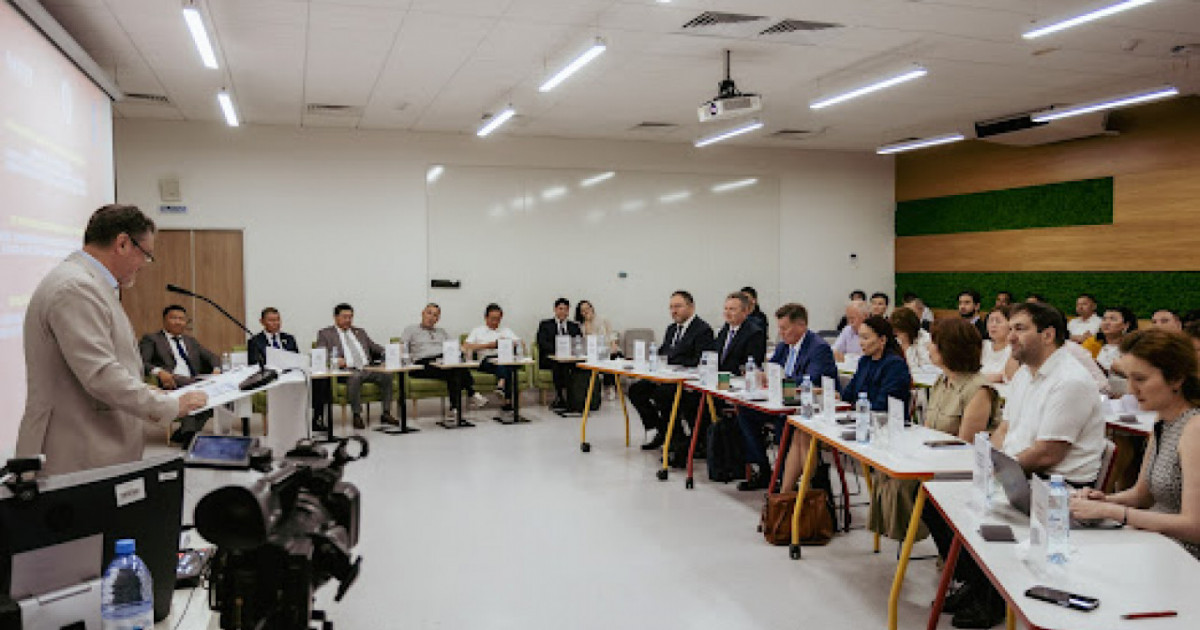 Нархоз университетінде жасанды интеллект туралы конференция өтті