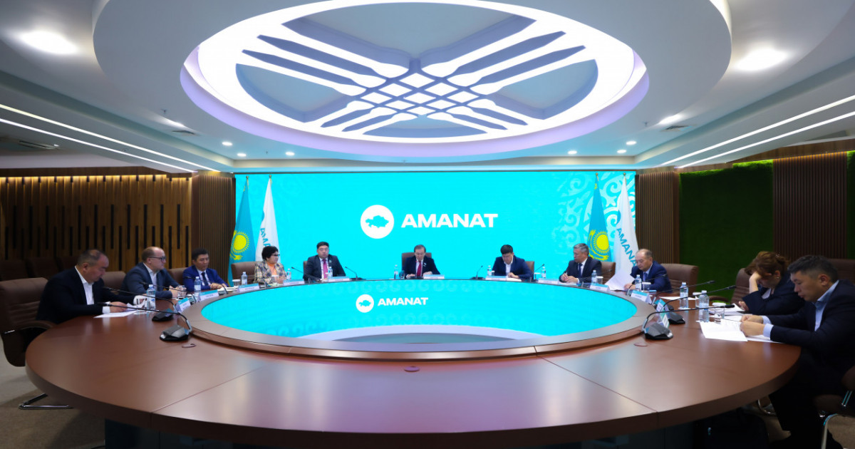 «AMANAT» партиясы экологиялық саясатқа бей-жай қарап отырған органдарды сынға алды