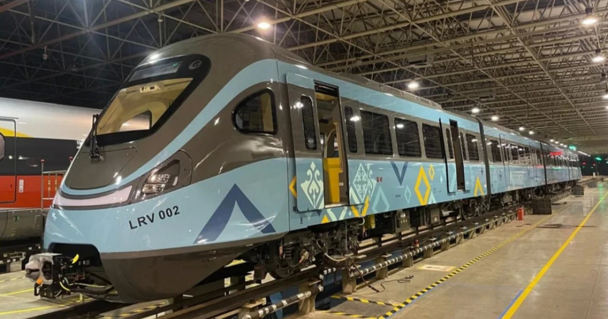 LRT вагондары дайын болды (ФОТО)