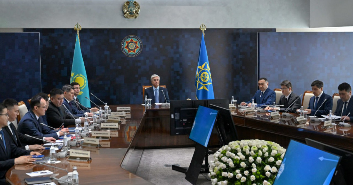 Президент Ұлттық қауіпсіздік комитетінің басшылық құрамымен жиын өткізді