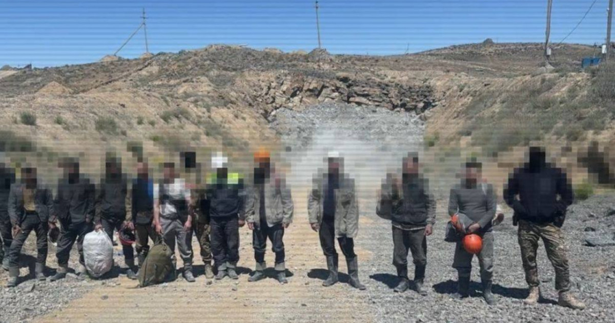 Төрт өңірде заңсыз алтын қазған 50 адам ұсталды
