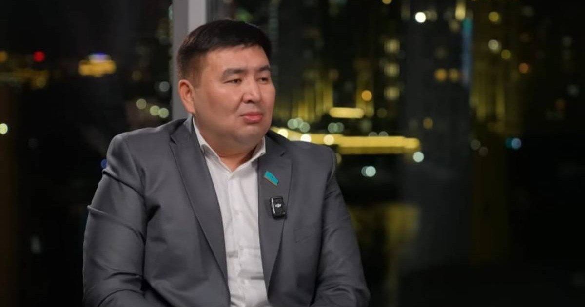 Майя Вознесенская жалаңаш Бюстгалтер мен трусики онлайн порно белгілейді