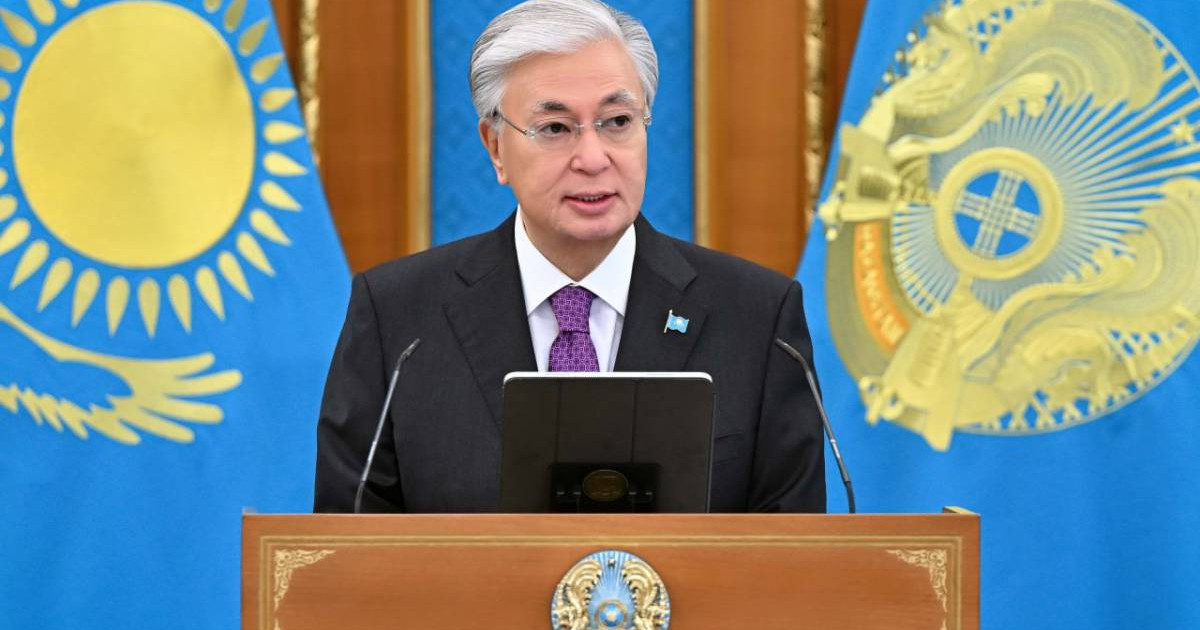 Орыс қыздары жоғарғы секс