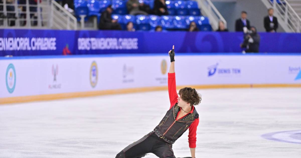 Жетілген әйелдердің ересектерге арналған порнофотосуреттері