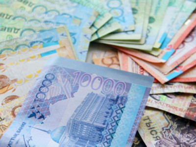 Ресейлік мамандар: Қазақстандық банктер девальвацияға дайын емес