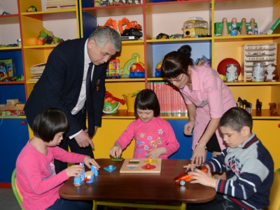 Мүгедек балалардың тәрбиешісі мен күтушілеріне небары 35 мың теңге жалақы төленеді