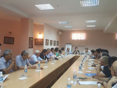 Конституцияны өзгертуге қарсы қозғалыс құрылды