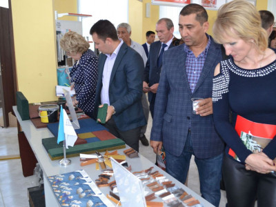 Өзбекстандық кәсіпкерлер Оңтүстіктің өндіріс орындарымен танысты