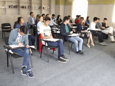 Жас кәсіпкерлер танымал бизнес-тренермен тәжірибе алмасты