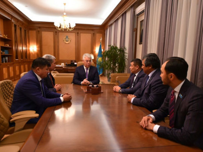 ОҚО әкімі облыстық депутаттарды қабылдады
