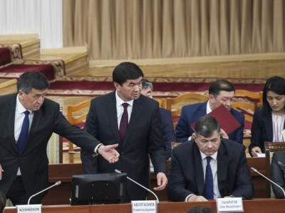 Қырғызстан үкіметі отставкаға кетті