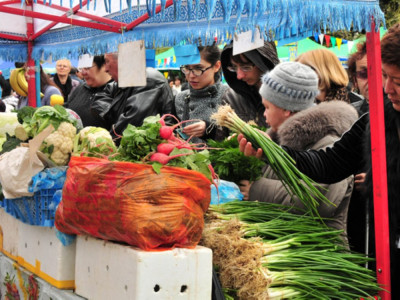 Астанада 6 айда 1 мың 390 тонна өнім саудаланған