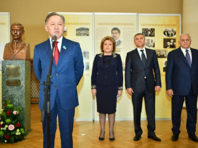 Санкт-Петерборда Әлихан Бөкейханұлының ескерткіш мүсіні орнатылды