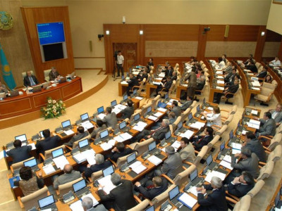 Республикалық бюджет туралы заң жобасы Мәжіліске қайтарылды