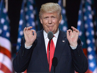 Трамп қайырымдылық қорын жабатын болды