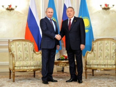 Назарбаев Путинмен кездесті