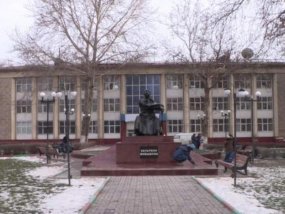 Шымкентте Бауыржан Момышұлының ескерткіші жаңғыртылды