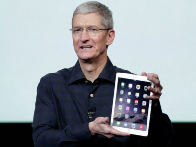 Apple басшысы компаниядағы үлесін сатып жатыр