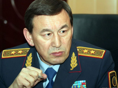 Министр: Полицейге есік ашпасаңыздар, тексерудің басқа жолын табамыз