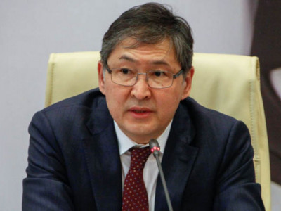 Е.Сағадиев: Оқулық бағасы қымбаттауы мүмкін